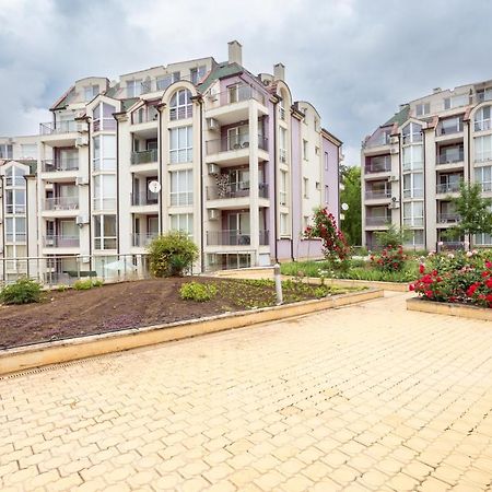 Апартамент Славея Kavarna Exterior photo